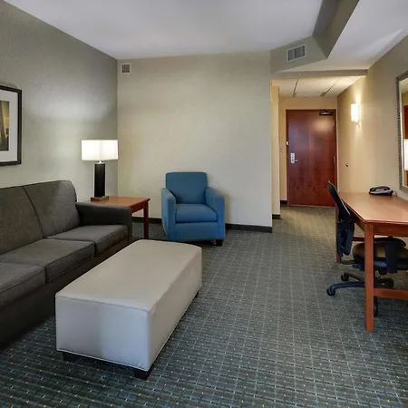 Drury Inn & Suites Grand Rapids-3