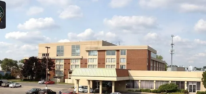 Hotel near College: 131 Hotel-Plaza